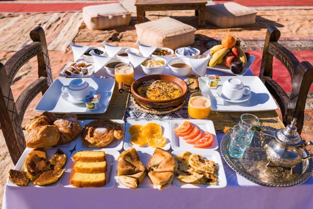 Hotel Family Luxury Glamping Merzouga Exterior foto